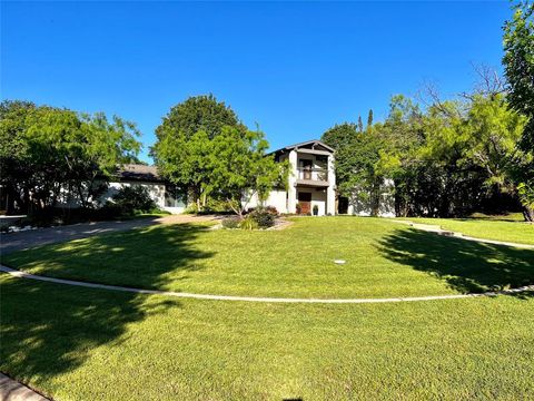 A home in Benbrook