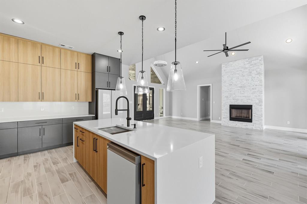 GLENHOLLOW RANCH PH 1, F-102 - Residential