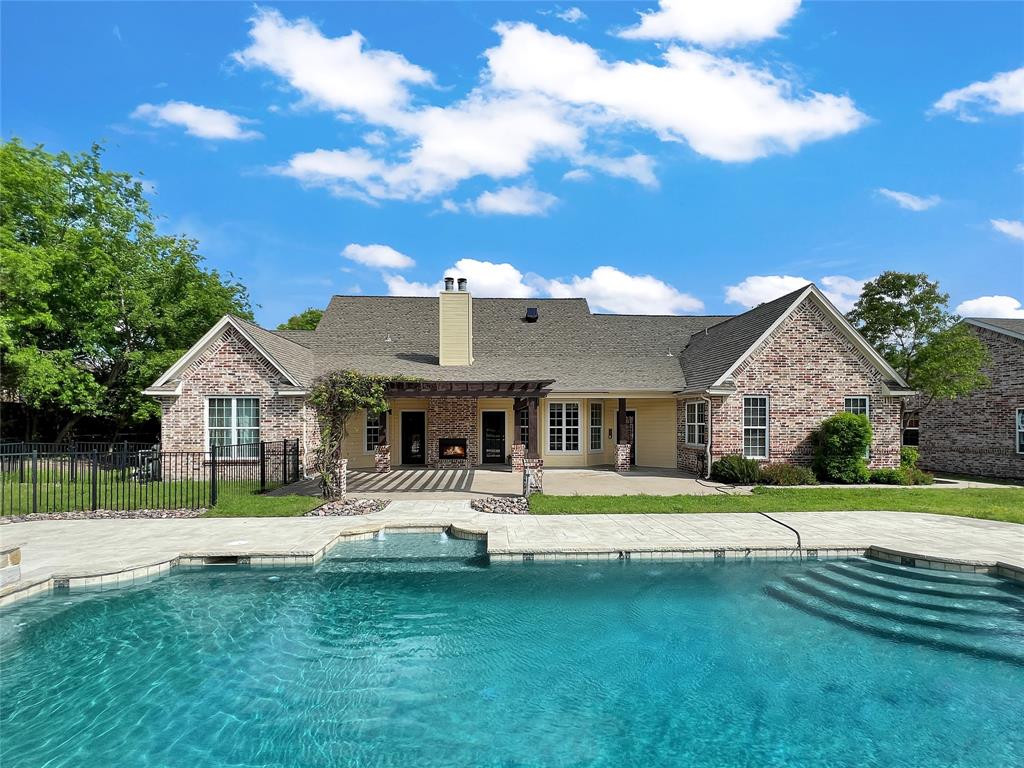 13 Austin Corners Street