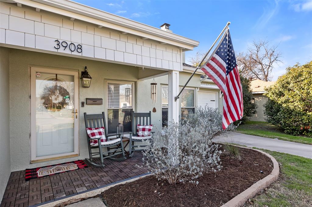 3908 Carolyn Road