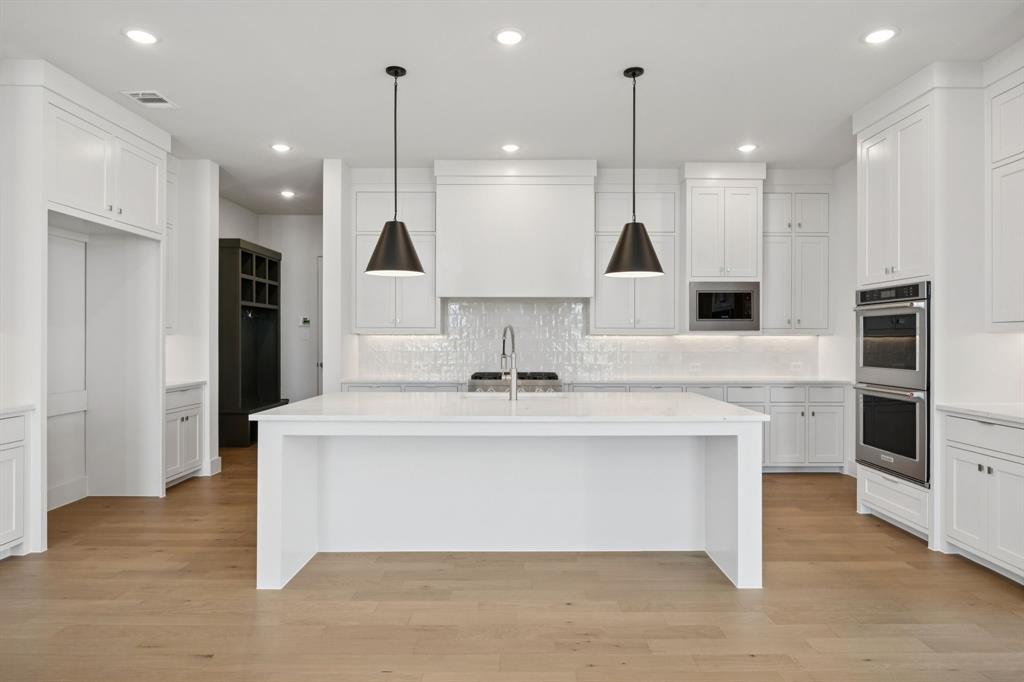 2124 Wakefield Lane