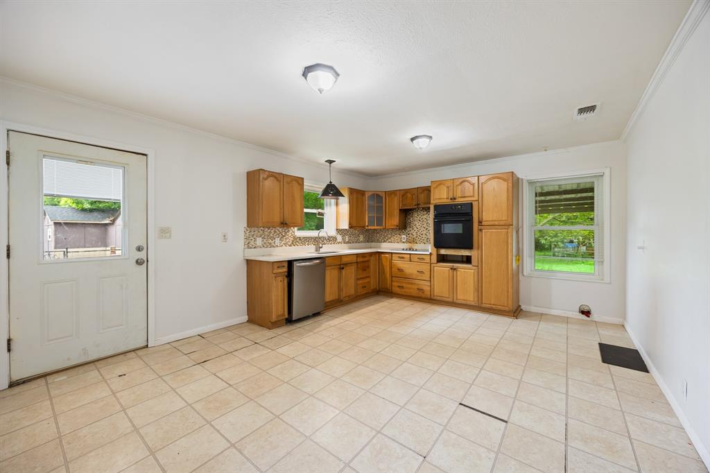 A0292 SUMMERLIN A S ACRES 1.251 - Residential