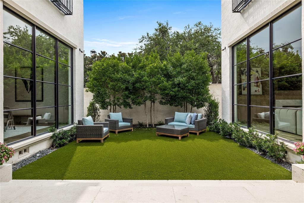 Highland Park West 02 Instl - Residential