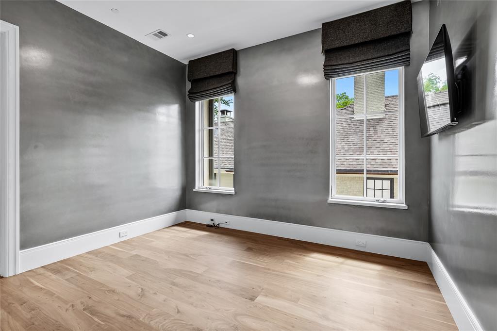 Highland Park West 02 Instl - Residential