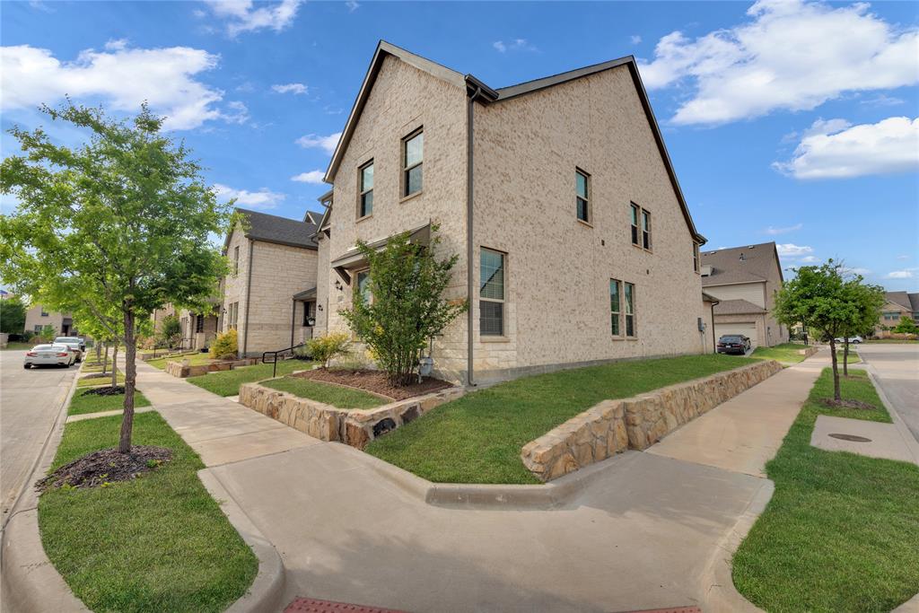 6833 Andrew Drive