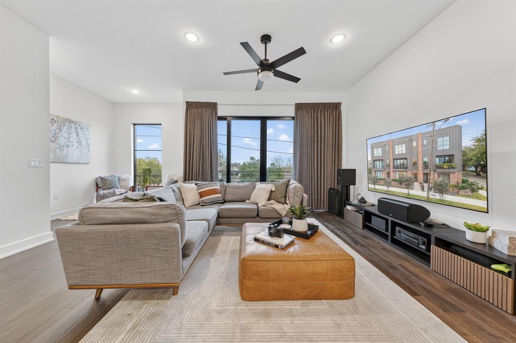 Zang Towns Condos - Residential