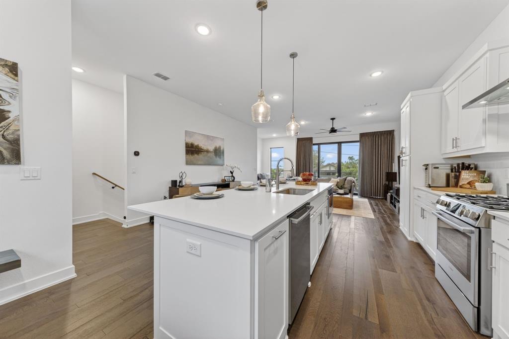 Zang Towns Condos - Residential