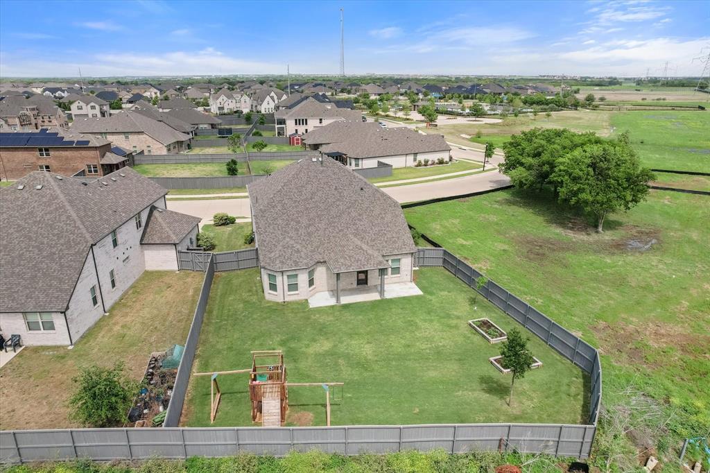 6910 Prairieside Trail