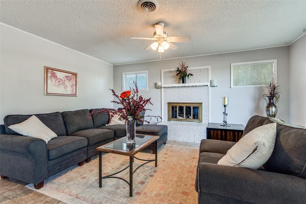 Photo of 1505 N Matthews Street, Bowie, TX 76230 (MLS # 21206068)