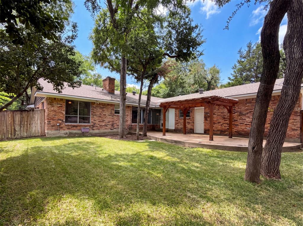 8839 Sweetwater Drive