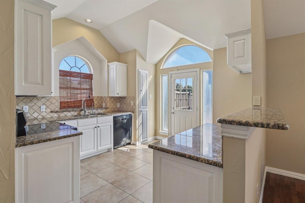 910 Busby Drive