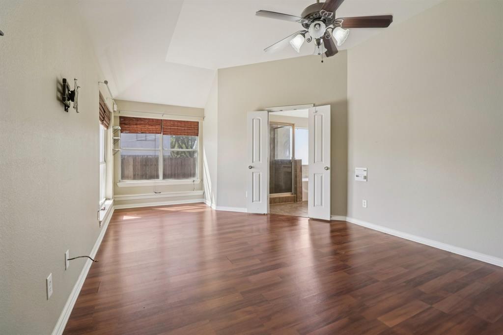 910 Busby Drive