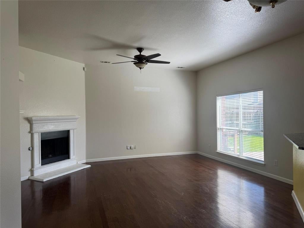 6711 Kinross Drive