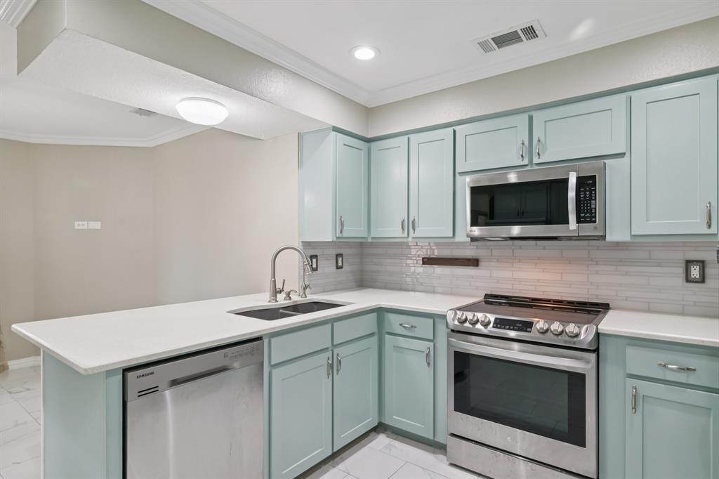 Los Rios #1 - Residential