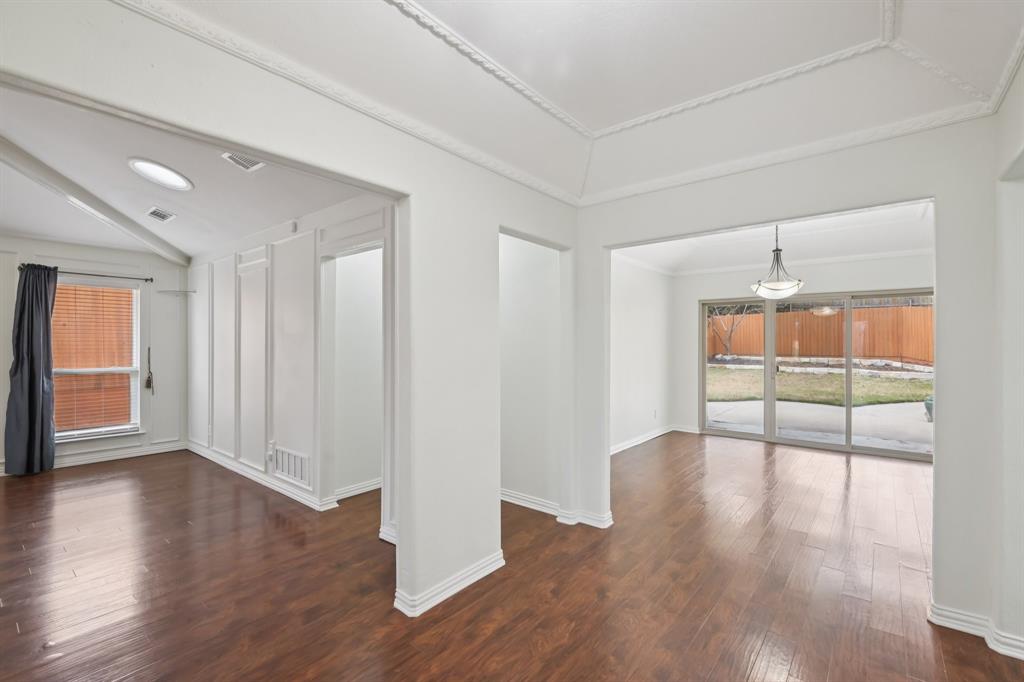 1905 Country Club Drive