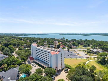2129 Reflection Bay Drive Arlington TX 76013