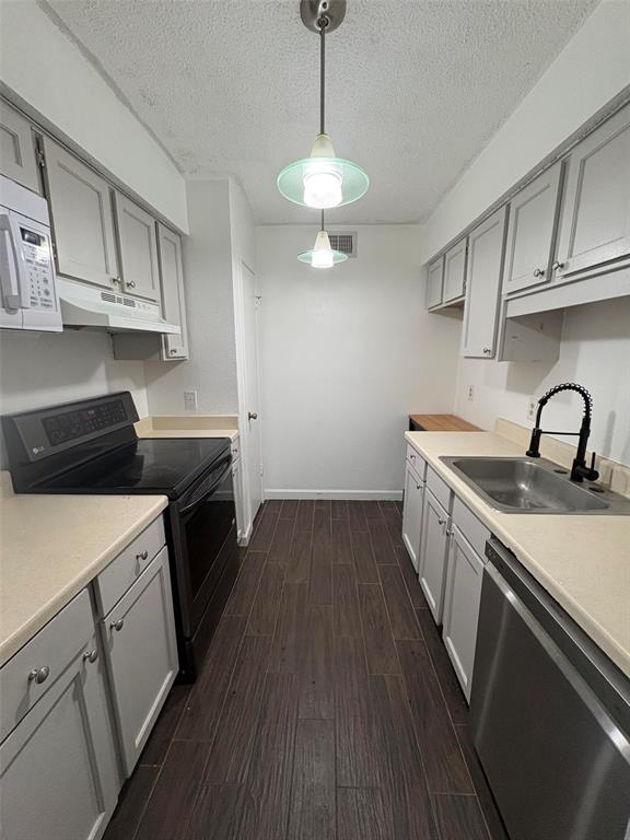 Oakhollow Condo - Residential