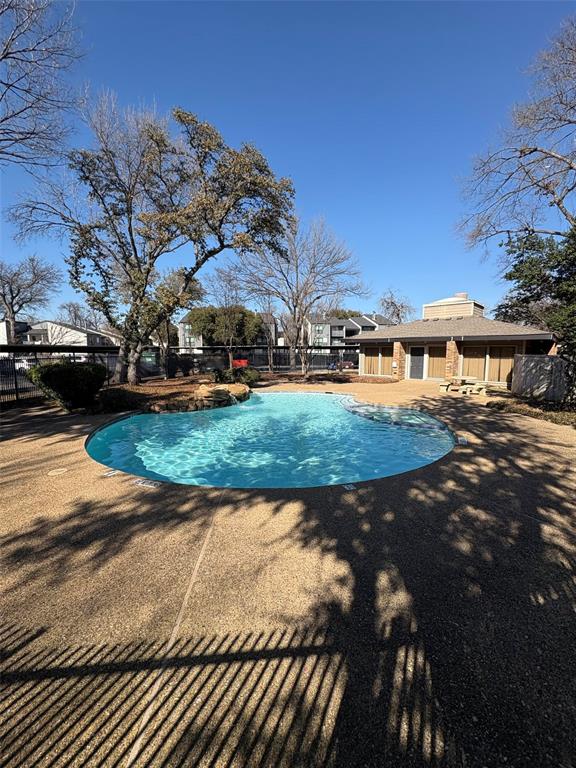 Oakhollow Condo - Residential