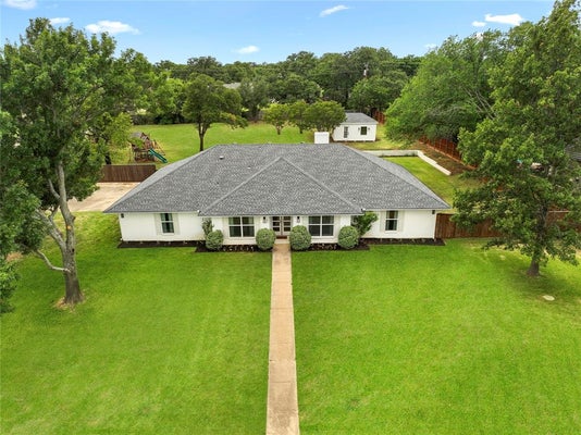 180 TRAILING OAKS DR, DOUBLE OAK, TX 75077 - Image ce3ba2b46175d79aa70cb19dc04091e4/1236724325