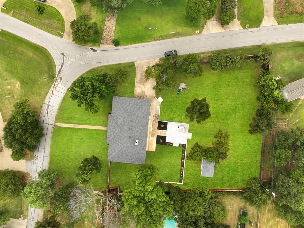 180 Trailing Oaks Drive