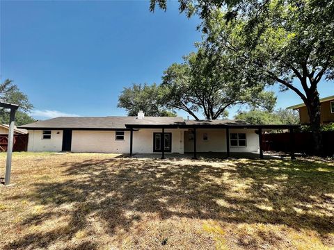 A home in Benbrook