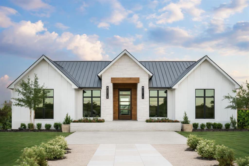 WATERS EDGE RANCH PH1 - Residential