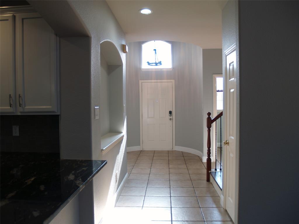 2272 Fox Ridge Trail