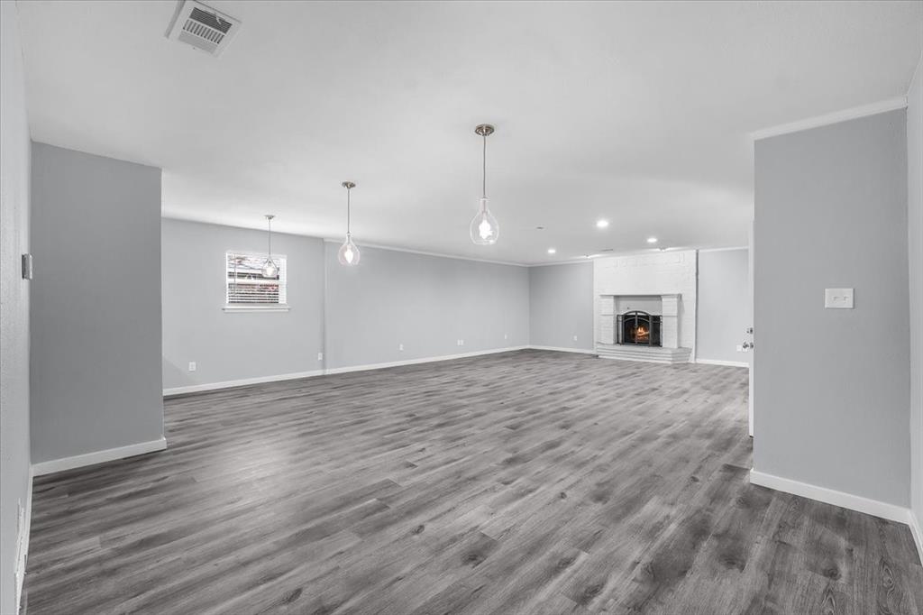 705 NW Hillery Street