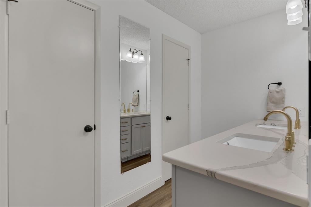 Foster Village Add - Residential