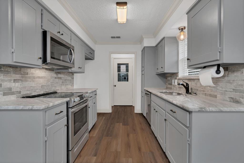 Foster Village Add - Residential