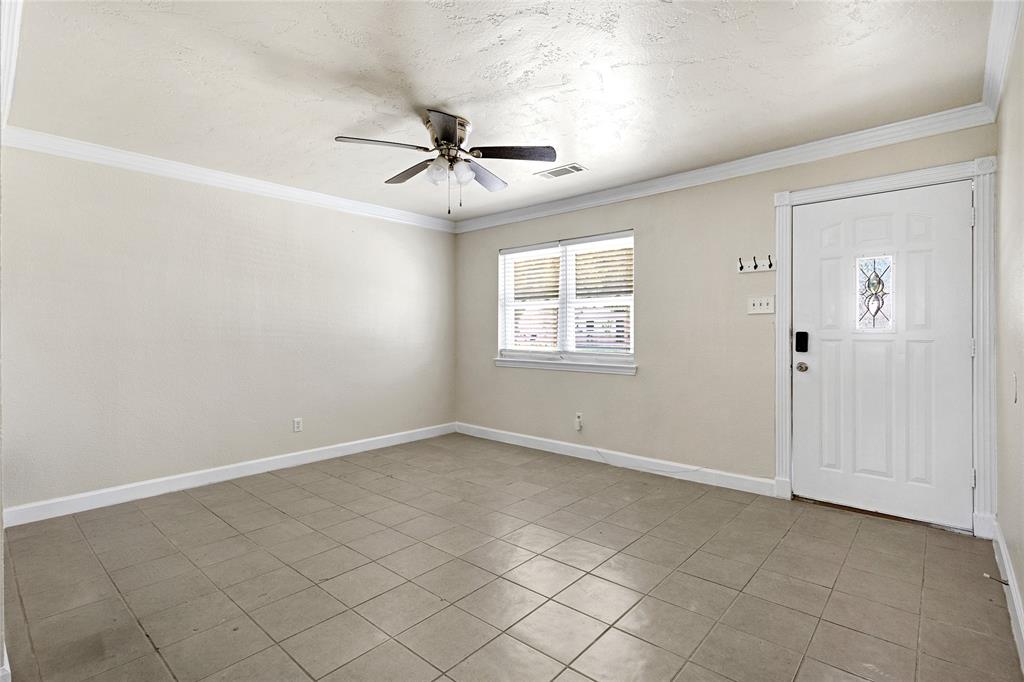 3525 Heath Lane
