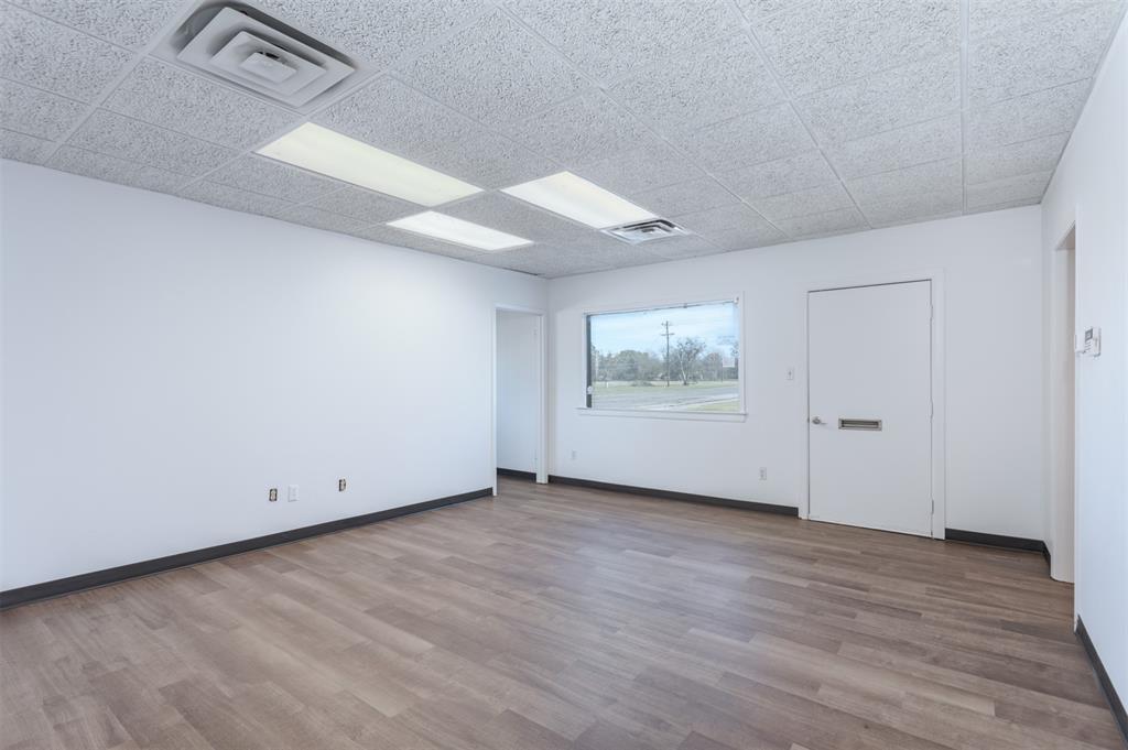 600 W Main Street 1
