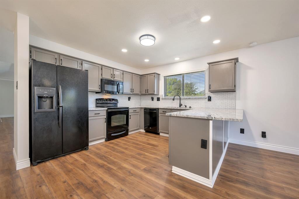 Huntington Village Ph III Add - Residential