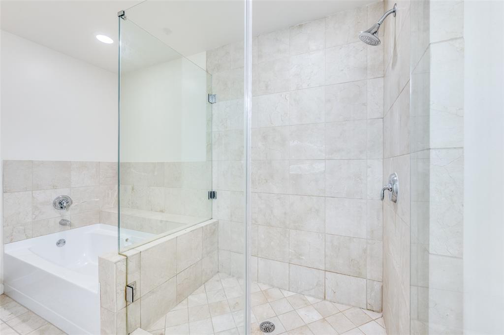 Metropolitan 1200 Main St Condo - Residential