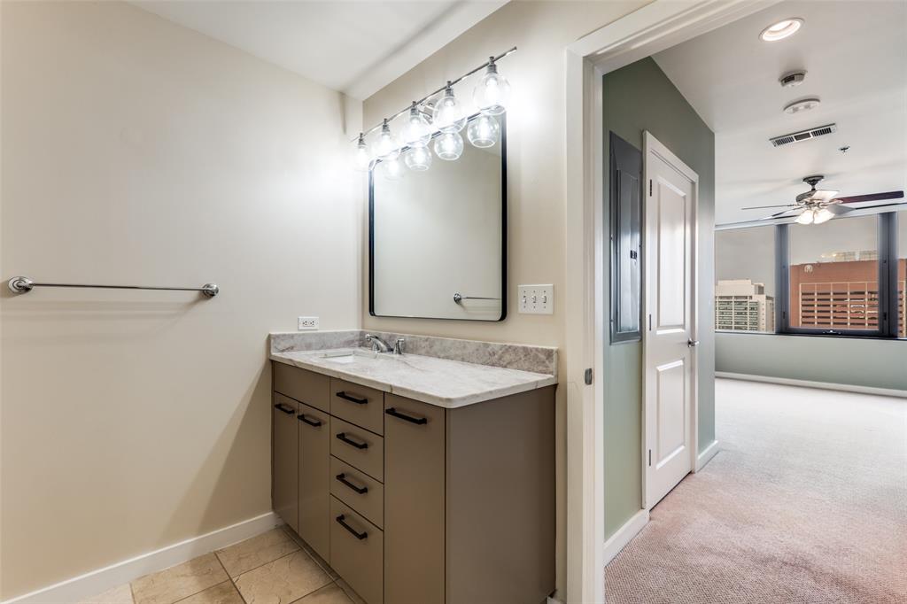 Metropolitan 1200 Main St Condo - Residential