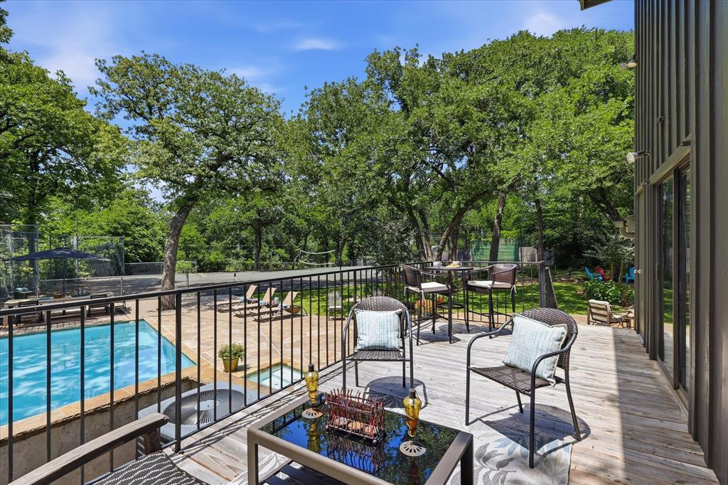 5 Country Place Circle