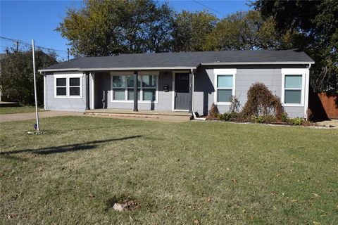 A home in Burleson