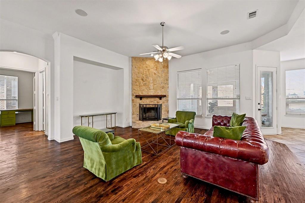 Woodbridge Ph 14 - Residential