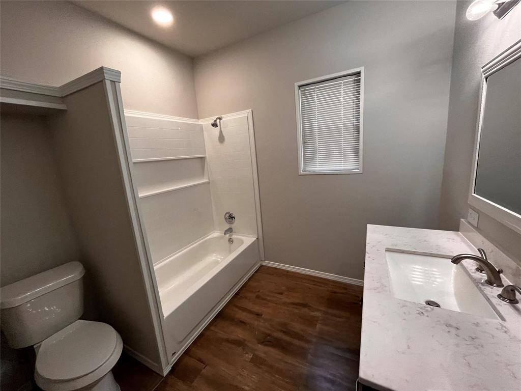 Orig Town Of Commerce - Residential Lease