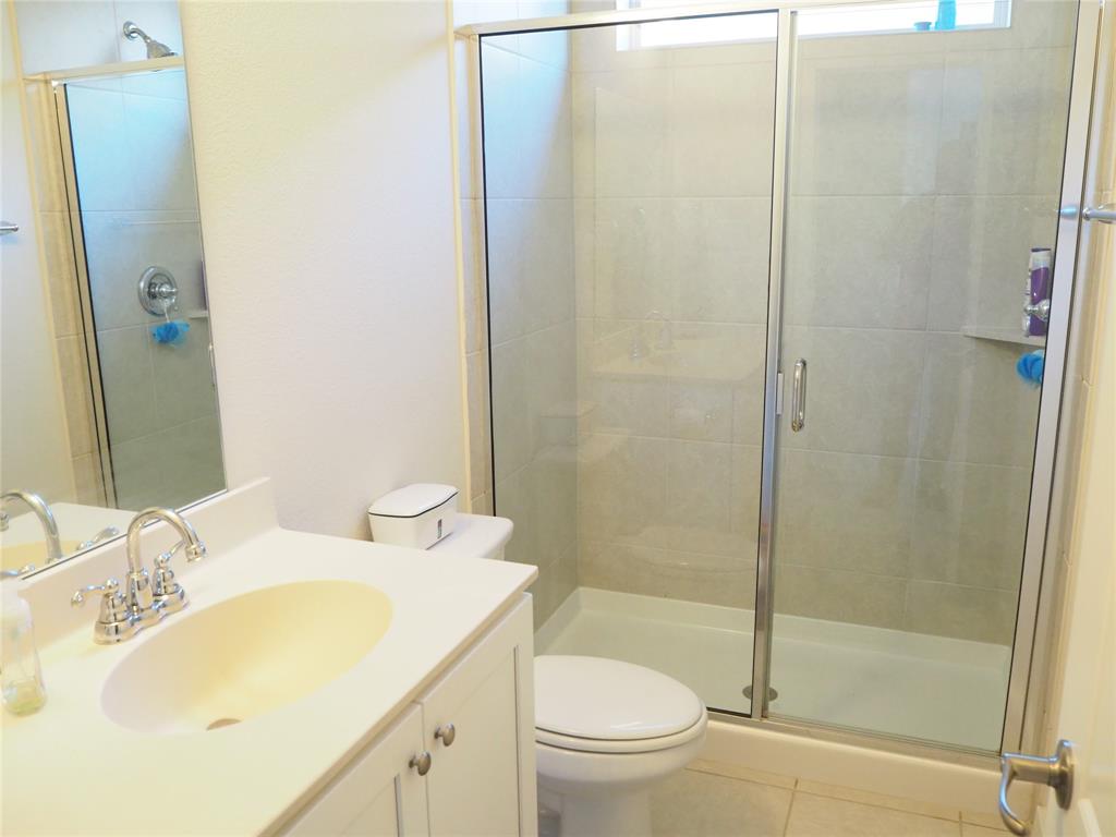 Seventeen Lakes - Residential Lease