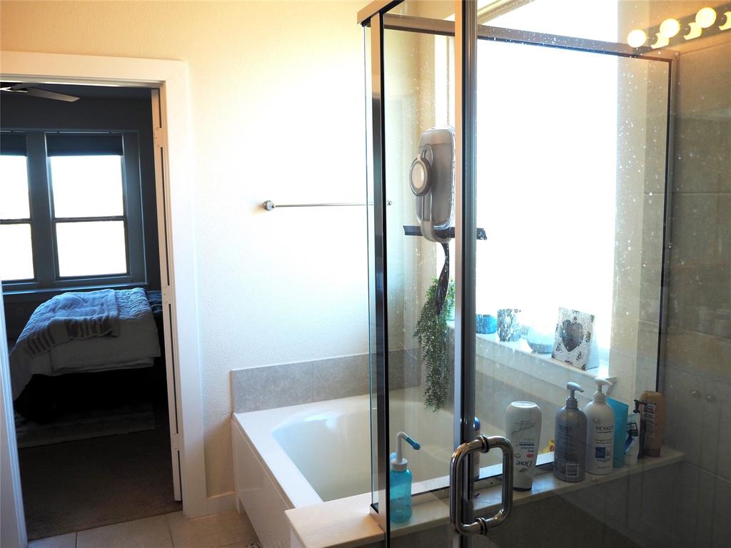 Seventeen Lakes - Residential Lease