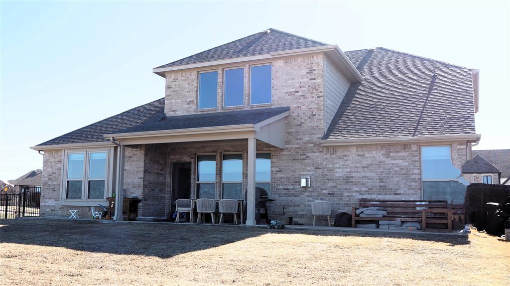 Seventeen Lakes - Residential Lease