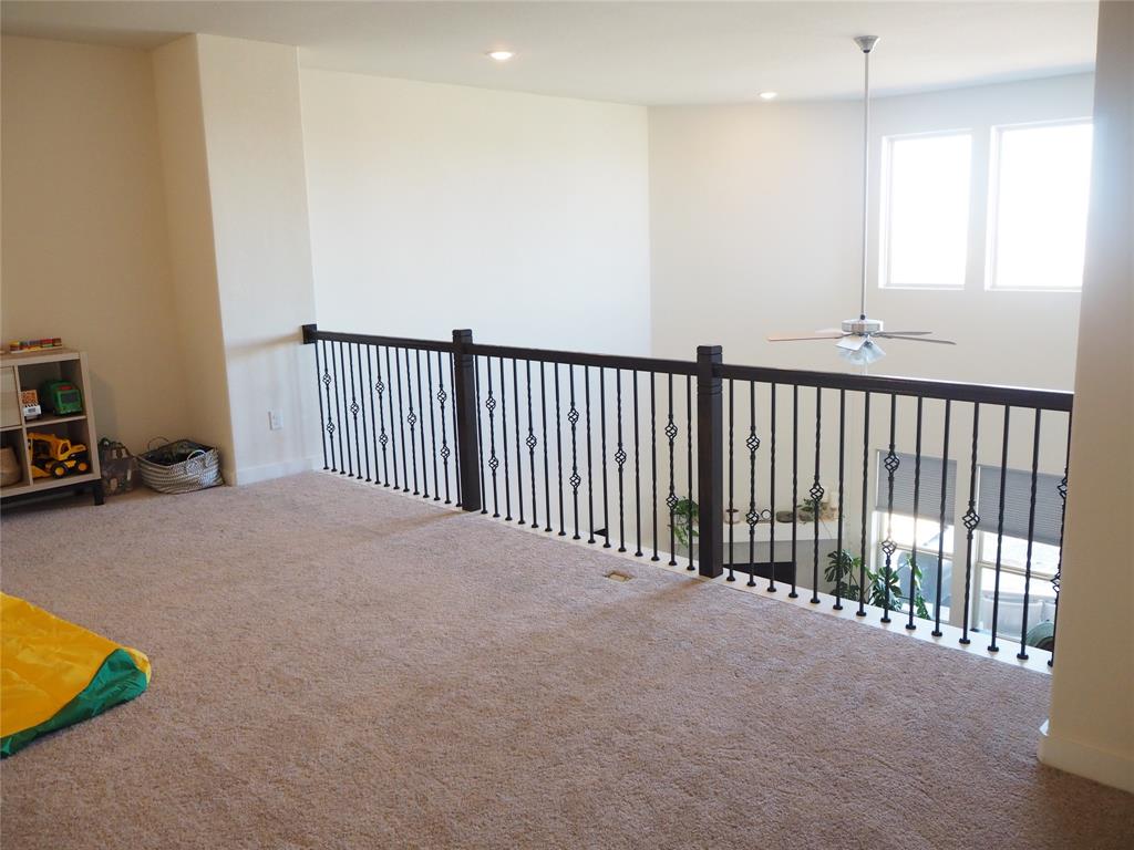 Seventeen Lakes - Residential Lease