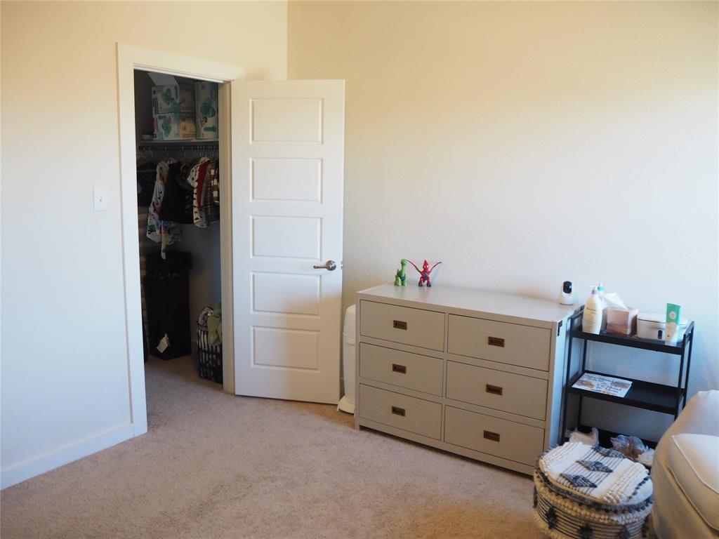 Seventeen Lakes - Residential Lease