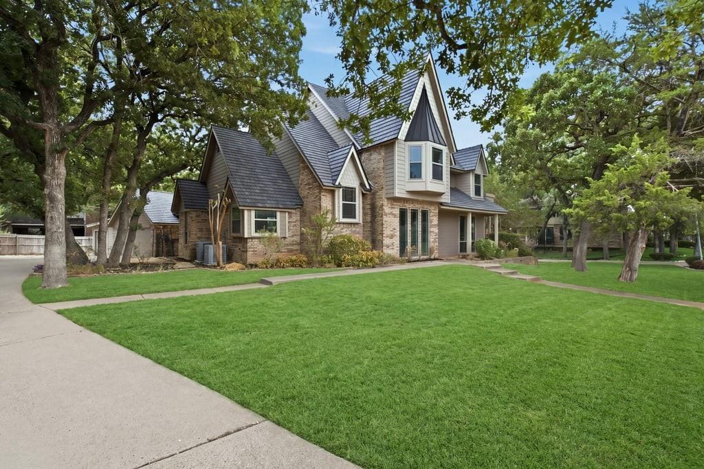 4705 Villa Vera Drive