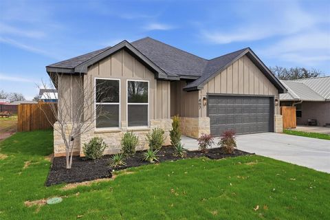 407 E Boyd Avenue Boyd TX 76023