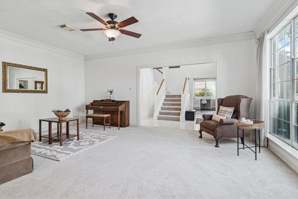 2200 Southern Oak Drive