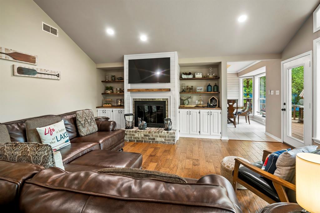 810 Clear Water Trail