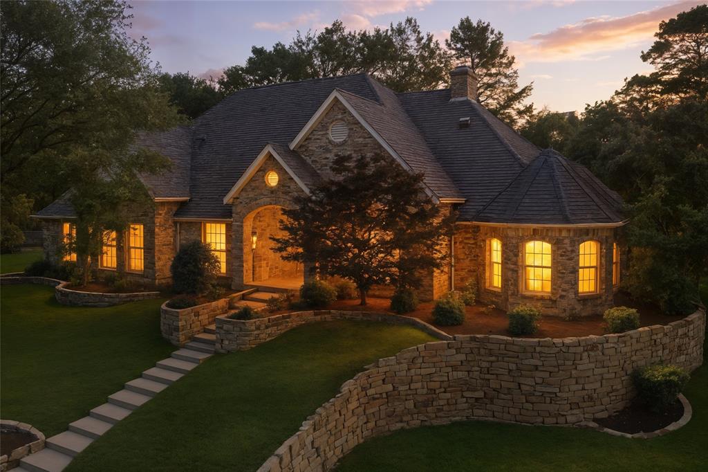 1413 Plantation Drive N