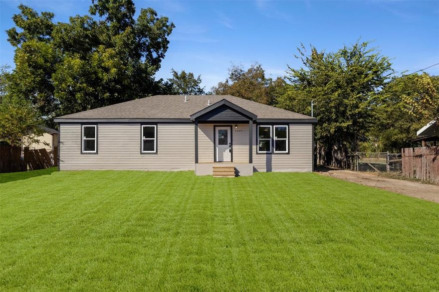 Beautifully Renovated Home in Southeast Dallas!
Welcome to 9625 Homeplace Drive, a stunning 4-bedroom, 2-bathroom home offering 1,400 square feet of modern living space. This totally renovated property features an open floor concept, perfect for entertaining and comfortable family living. Step into a bright, spacious living area that flows seamlessly into a contemporary kitchen complete with new finishes, stylish countertops, and ample cabinetry. Each bedroom offers generous space and natural light, while the updated bathrooms showcase elegant fixtures and fresh, modern design. Outside, enjoy a large yard ideal for gatherings, gardening, or relaxation. Prime Location: Nestled in a peaceful Dallas neighborhood with easy access to US-175, I-20, and I-635, this home provides convenient connectivity to Downtown Dallas, major employers, shopping centers, schools, and parks. This home is move-in ready and perfectly blends modern upgrades with everyday comfort. Don’t miss the opportunity to make it yours schedule your private tour today.